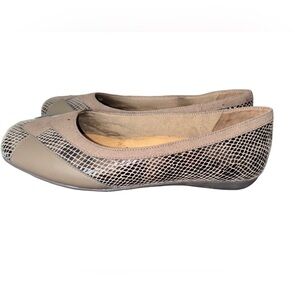 Trotters SHARP Brown Leather Faux Reptile Design Cushioned Ballet Flat 10 Wide